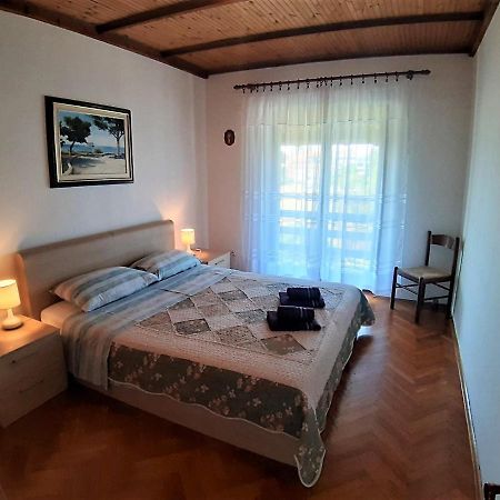 Apt Mirella Apartment Rovinj Exteriör bild
